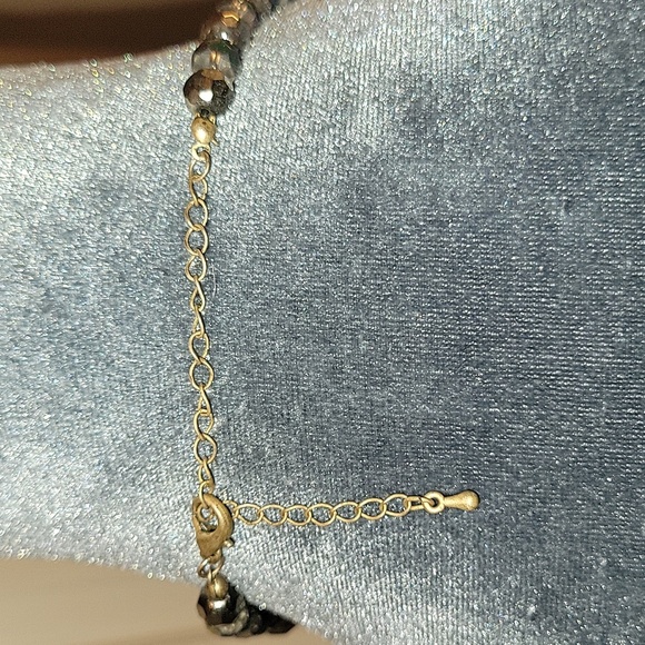 Shiny Reflective Necklace - Picture 4 of 4